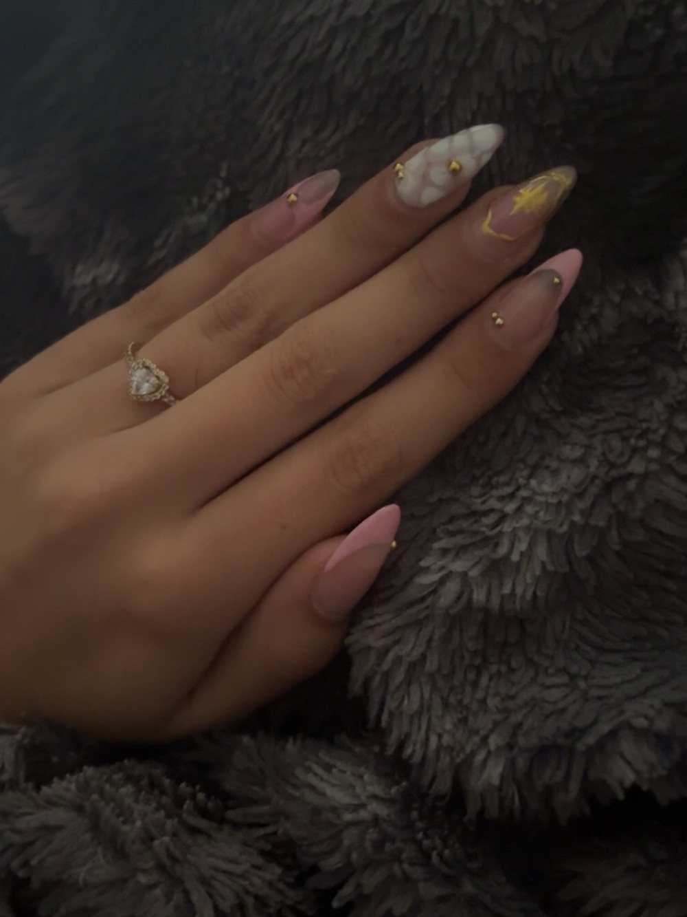 Elegant Pink & White Press-On Stiletto Nails with Gold Accent